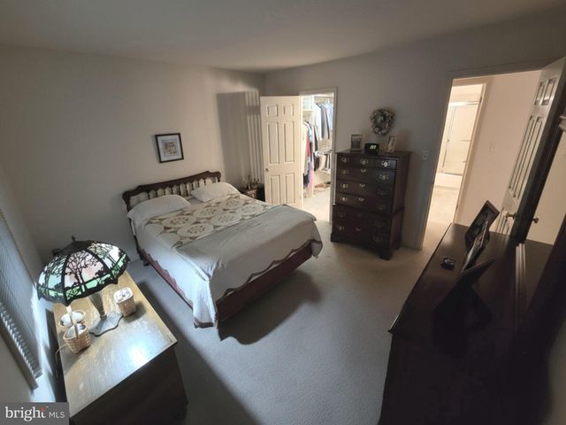 588 CROSSWINDS DR, Lititz, PA 17543