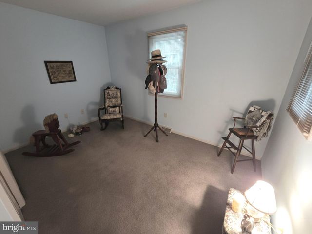 588 CROSSWINDS DR, Lititz, PA 17543