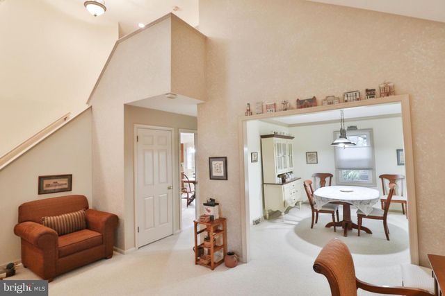 588 CROSSWINDS DR, Lititz, PA 17543