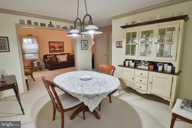 588 CROSSWINDS DR, Lititz, PA 17543