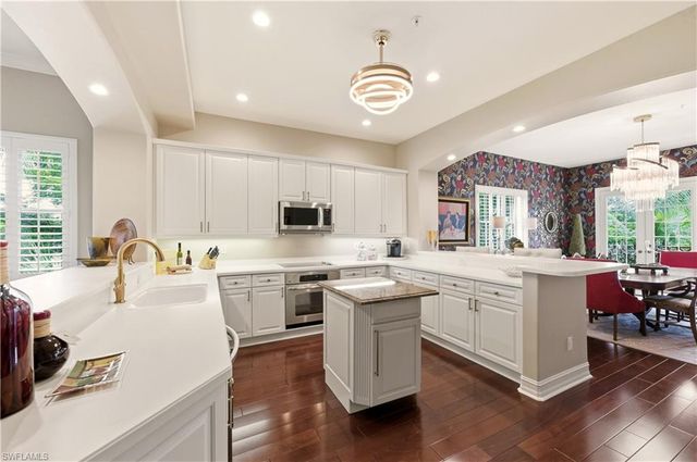 2605 Estrella CT PH-3, Naples, FL 34109