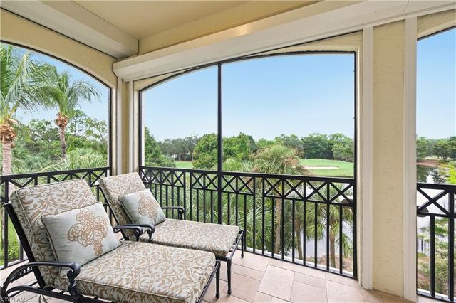 2605 Estrella CT PH-3, Naples, FL 34109