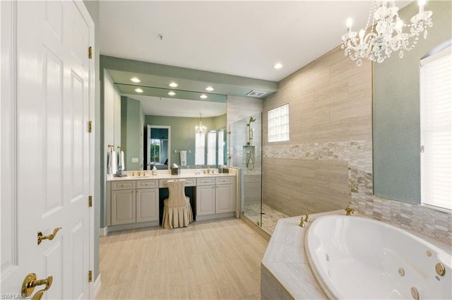 2605 Estrella CT PH-3, Naples, FL 34109