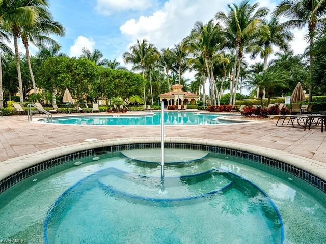 2605 Estrella CT PH-3, Naples, FL 34109