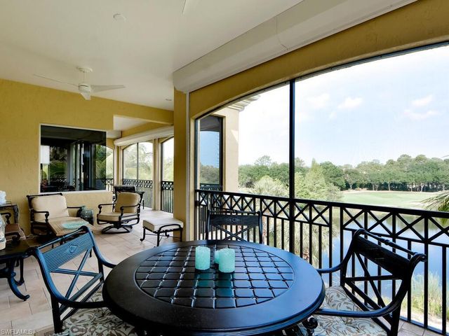 2605 Estrella CT PH-3, Naples, FL 34109