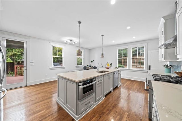 1766 CARR AVE, Memphis, TN 38104