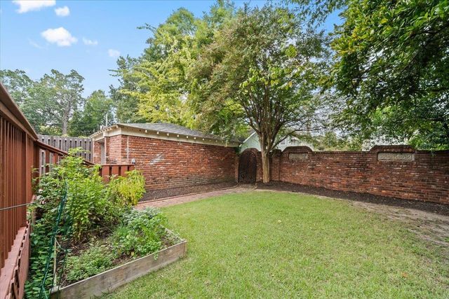 1766 CARR AVE, Memphis, TN 38104