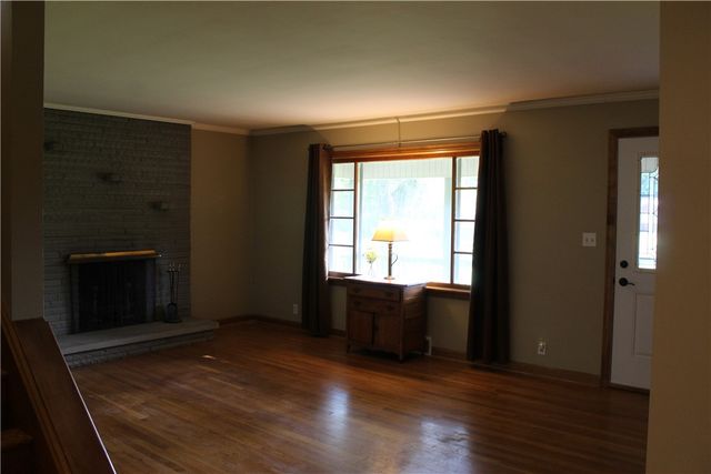 3106 Fernwood Ln, Neshannock Twp, PA 16105