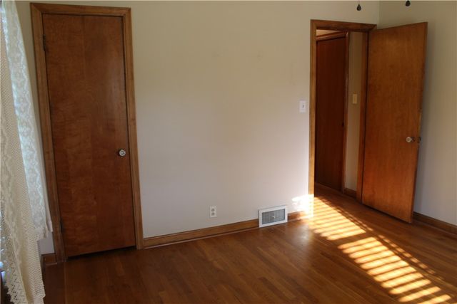 3106 Fernwood Ln, Neshannock Twp, PA 16105