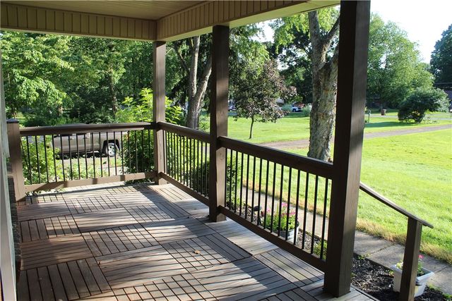 3106 Fernwood Ln, Neshannock Twp, PA 16105