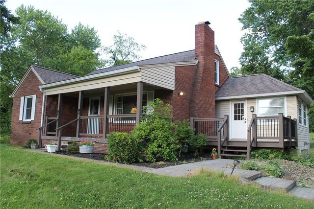 3106 Fernwood Ln, Neshannock Twp, PA 16105