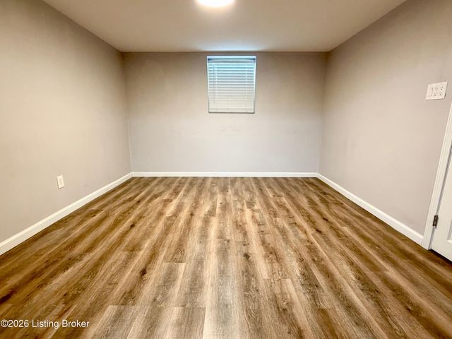 10809 Oreland Mill Rd, Louisville, KY 40229