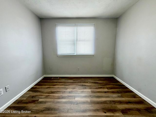 10809 Oreland Mill Rd, Louisville, KY 40229