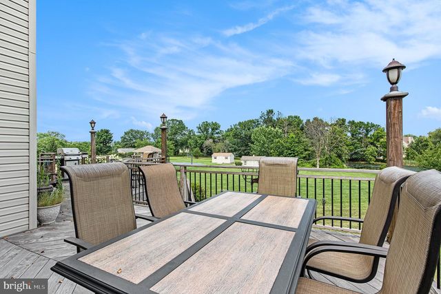 108 FOX RUN DR, Collegeville, PA 19426