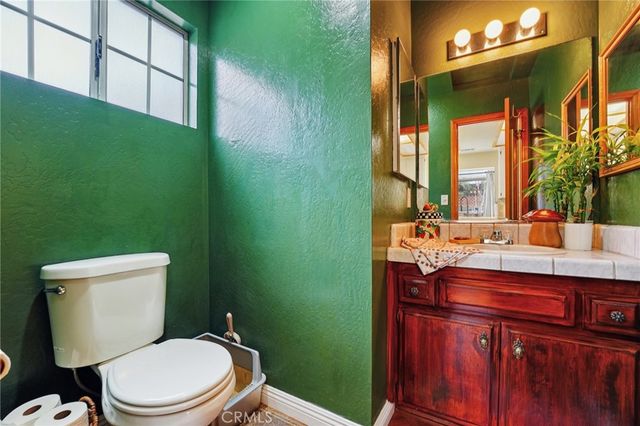 32807 Deer Lick Drive, Running Springs, CA 92382