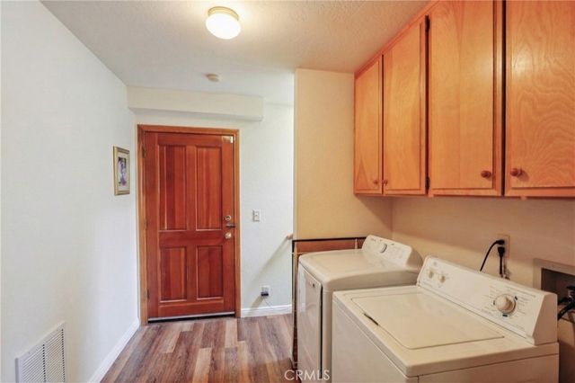 32807 Deer Lick Drive, Running Springs, CA 92382