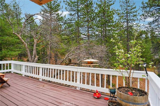 32807 Deer Lick Drive, Running Springs, CA 92382