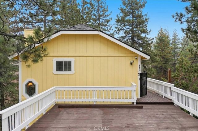 32807 Deer Lick Drive, Running Springs, CA 92382