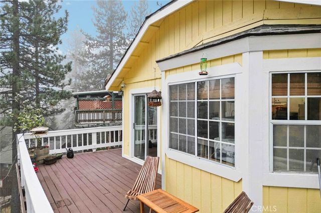 32807 Deer Lick Drive, Running Springs, CA 92382