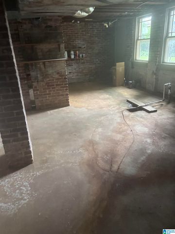 9 E WALNUT STREET, Sylacauga, AL 35150