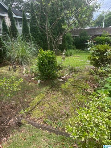 9 E WALNUT STREET, Sylacauga, AL 35150