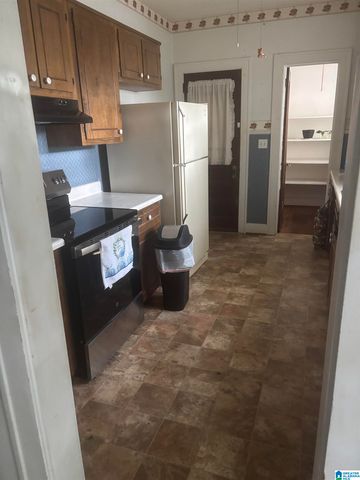 9 E WALNUT STREET, Sylacauga, AL 35150