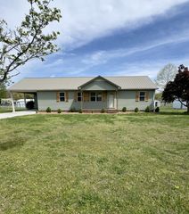 328 Deer Cir, Estill Springs, TN 37330