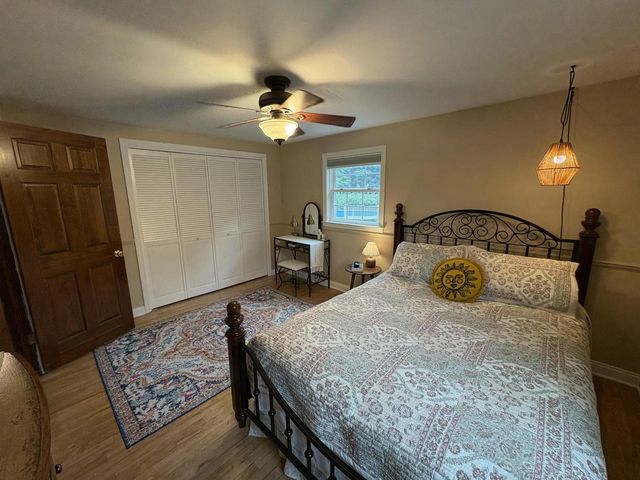 18400 Chevy Chase, Brookfield, WI 53045