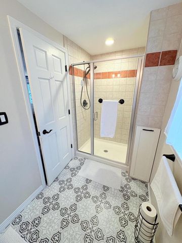 18400 Chevy Chase, Brookfield, WI 53045