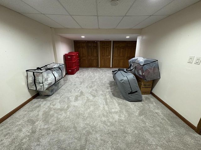 18400 Chevy Chase, Brookfield, WI 53045