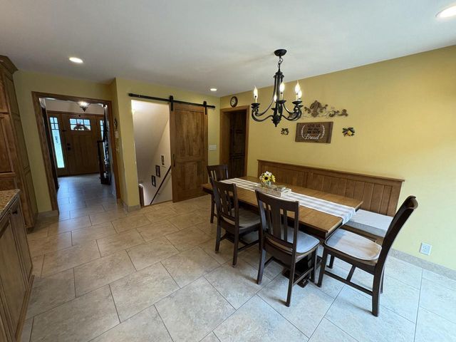 18400 Chevy Chase, Brookfield, WI 53045