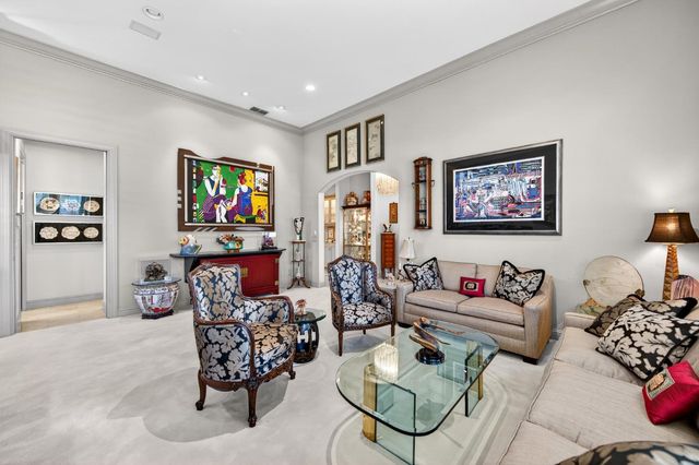 818 Sierra Oaks Vista Ln, Sacramento, CA 95864