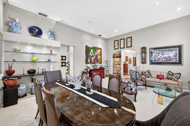 818 Sierra Oaks Vista Ln, Sacramento, CA 95864