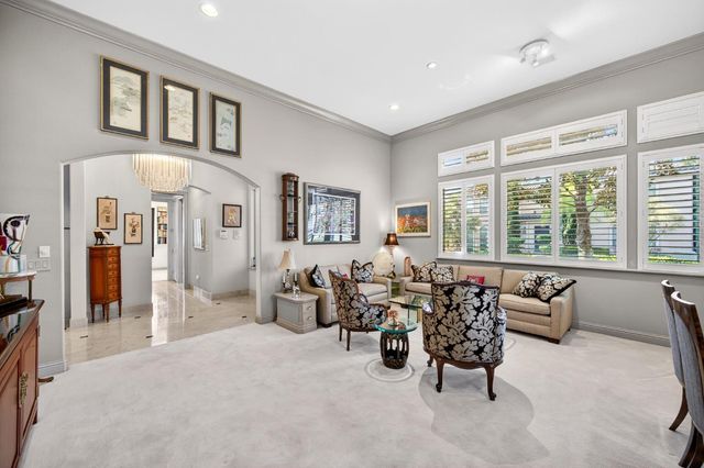 818 Sierra Oaks Vista Ln, Sacramento, CA 95864