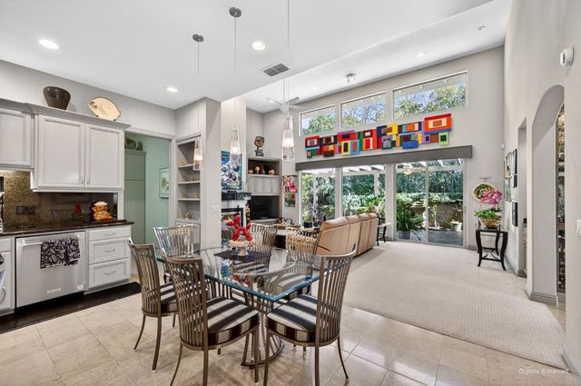 818 Sierra Oaks Vista Ln, Sacramento, CA 95864