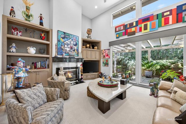 818 Sierra Oaks Vista Ln, Sacramento, CA 95864