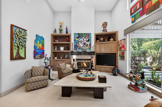 818 Sierra Oaks Vista Ln, Sacramento, CA 95864