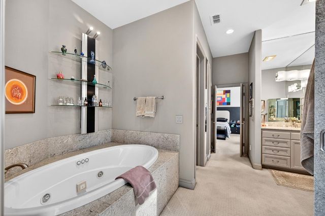 818 Sierra Oaks Vista Ln, Sacramento, CA 95864