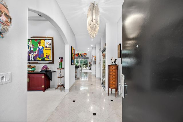 818 Sierra Oaks Vista Ln, Sacramento, CA 95864