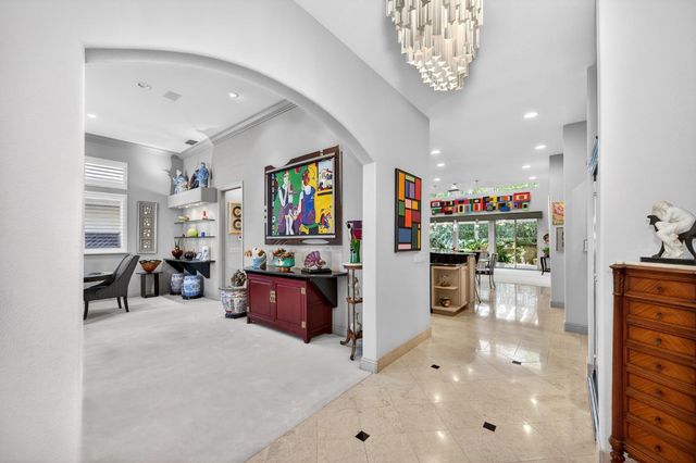 818 Sierra Oaks Vista Ln, Sacramento, CA 95864