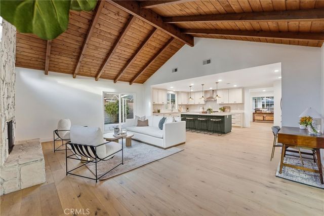 2776 N Beechwood, Orange, CA 92865