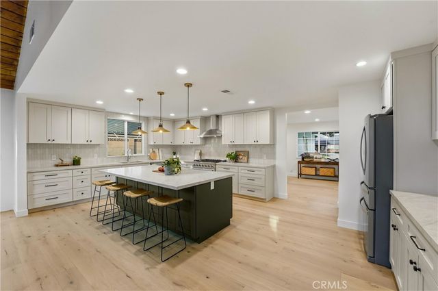 2776 N Beechwood, Orange, CA 92865