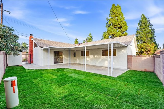 2776 N Beechwood, Orange, CA 92865