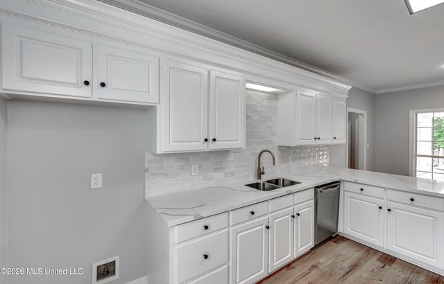 434 Autumn Creek Drive, Ridgeland, MS 39157