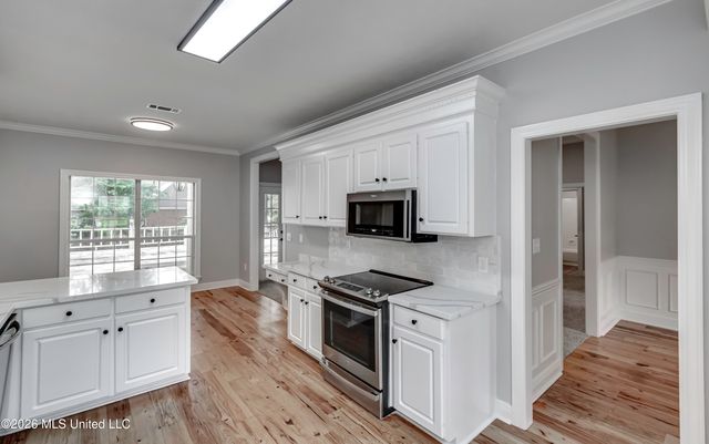 434 Autumn Creek Drive, Ridgeland, MS 39157