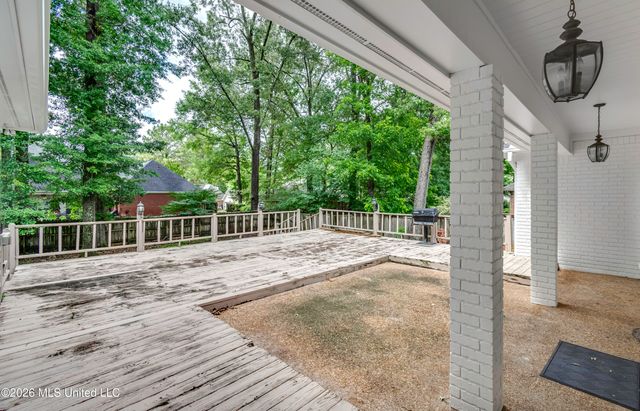 434 Autumn Creek Drive, Ridgeland, MS 39157