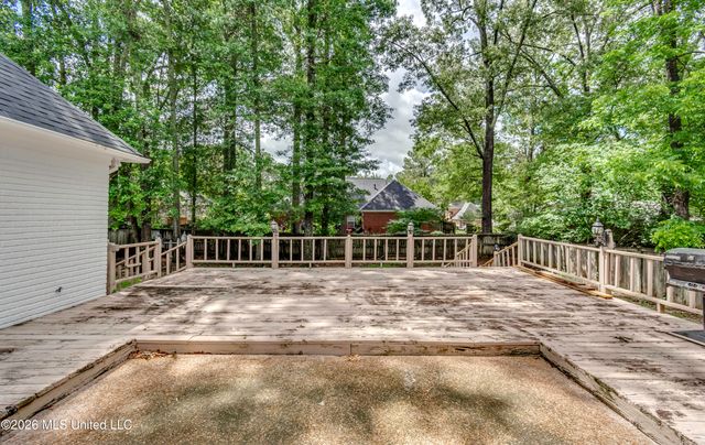 434 Autumn Creek Drive, Ridgeland, MS 39157