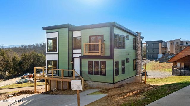 737 Bullwinkle Way, Sevierville, TN 37862