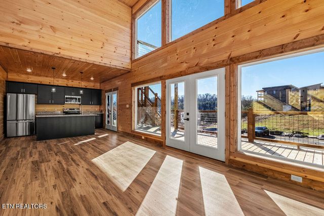 737 Bullwinkle Way, Sevierville, TN 37862