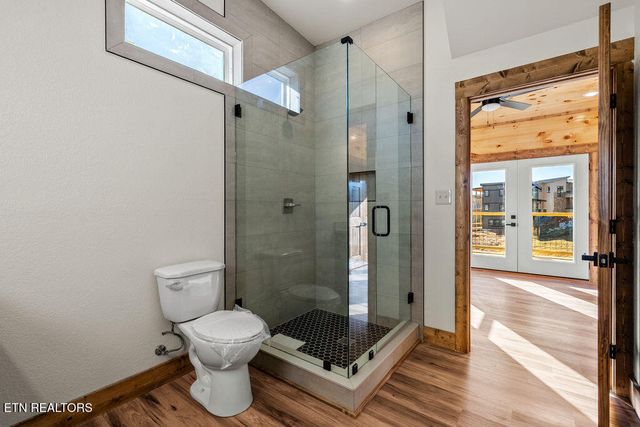 737 Bullwinkle Way, Sevierville, TN 37862